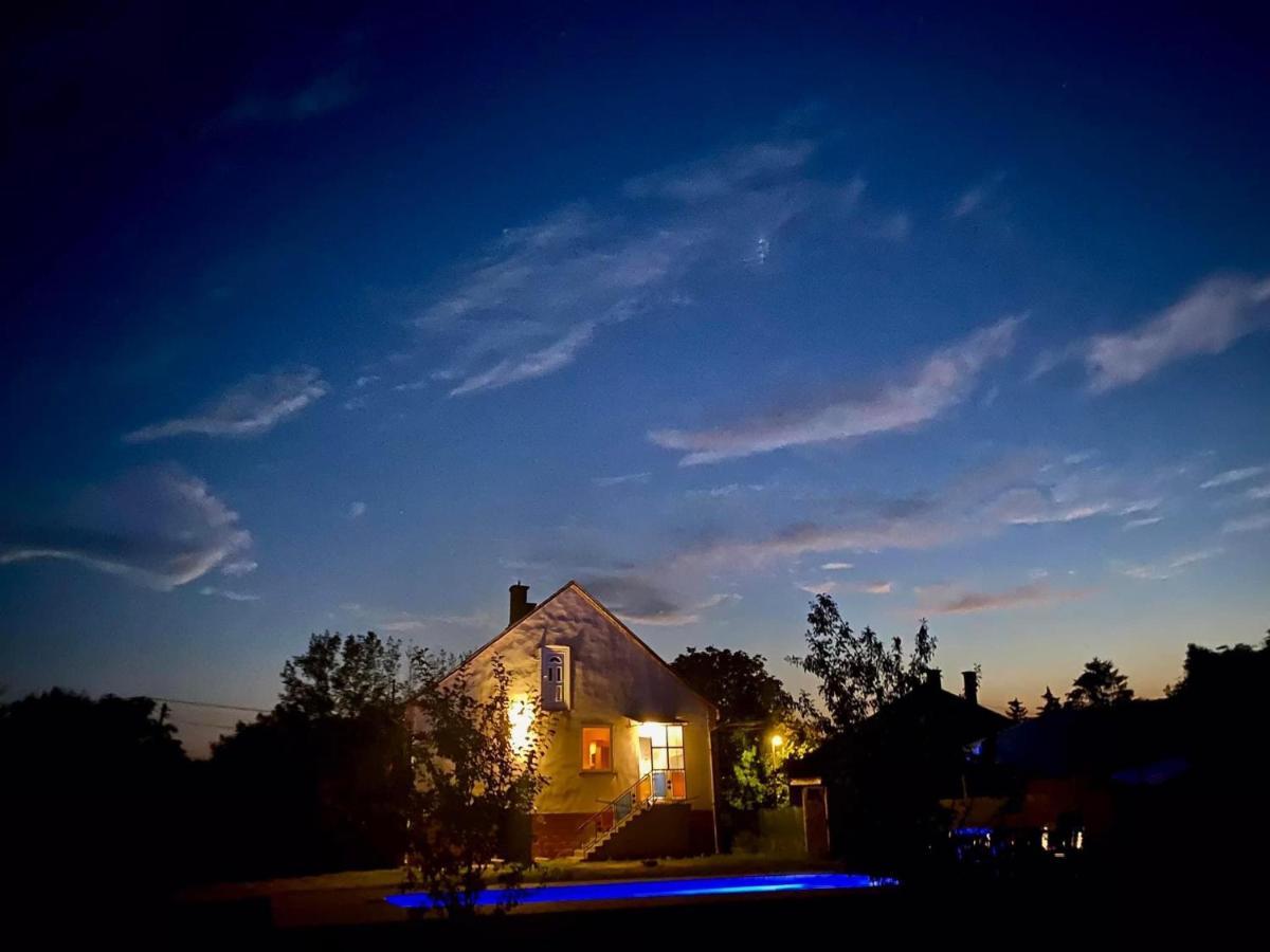 River House - Luxury House On The Border Of The Tisza River Arokto Екстериор снимка